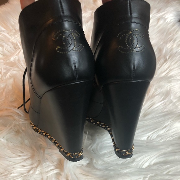 Chanel chained wedge booties - Picture 6 of 8
